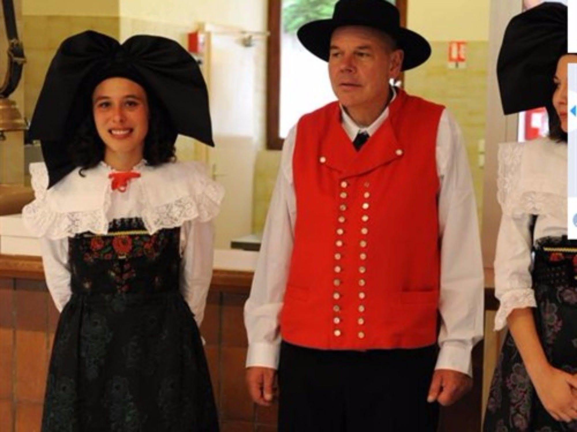 Auberge D'Hotes L'Instant ル・ホーヴァルト エクステリア 写真